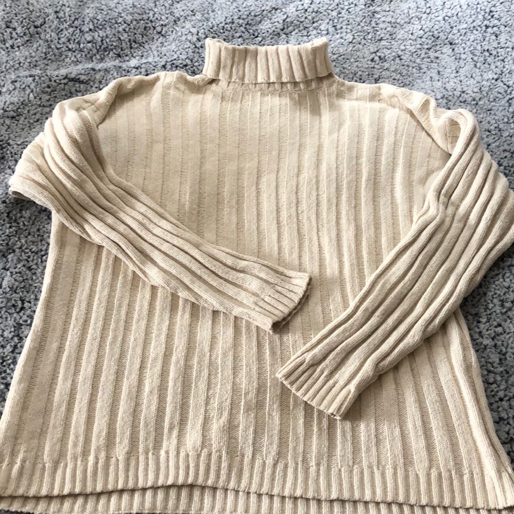 Vintage Club Monaco Knotted Silk Turtle Neck